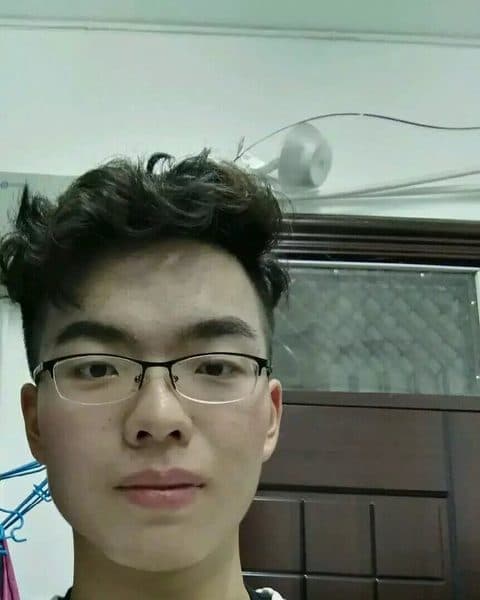 变成光守护嘉然然